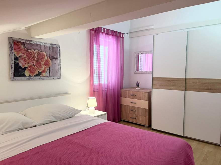 Apartment Karolina 5 – 4 persons, sea view, close to the beach, Mali Lošinj – 1