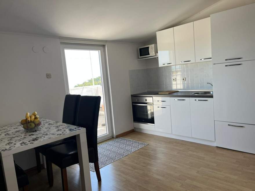 Apartment Karolina 5 – 4 persons, sea view, close to the beach, Mali Lošinj – 8