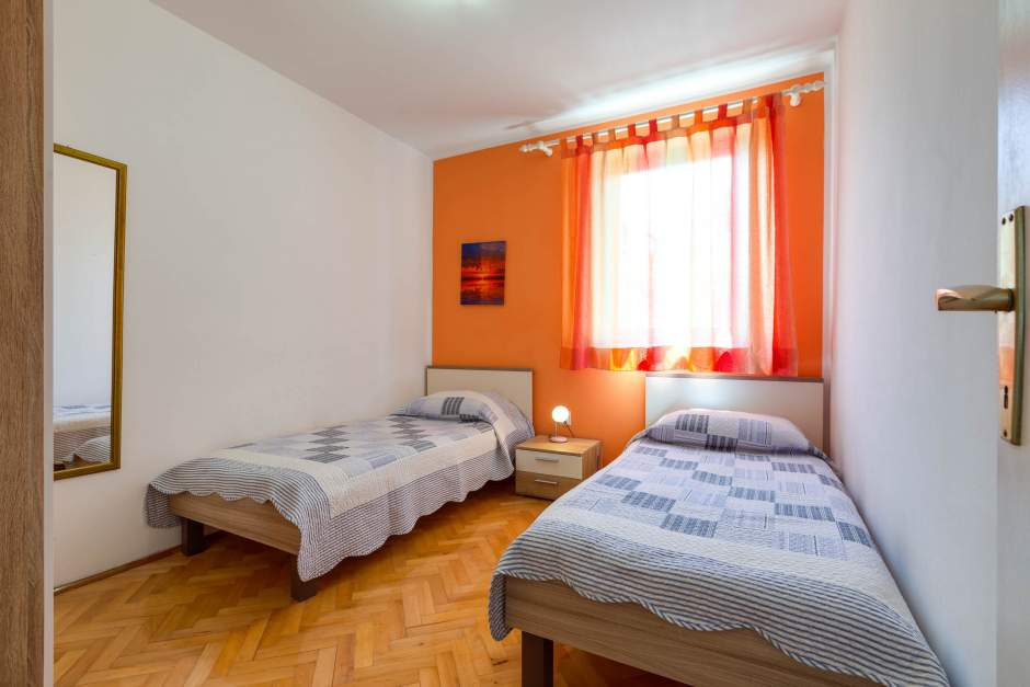 Apartment Lara 2  with terrace for relaxation in Mali Lošinj