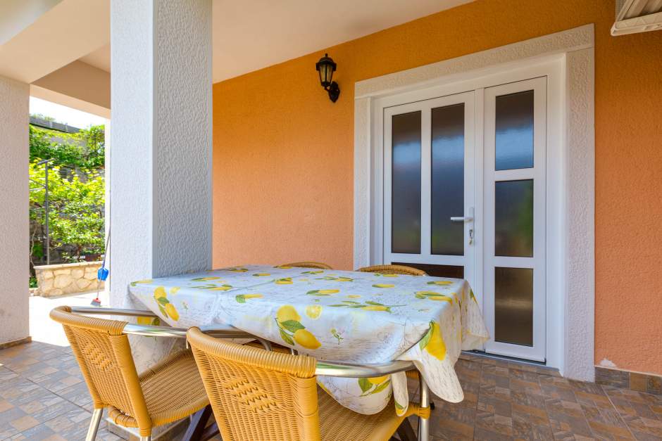 Apartment Lara 2  with terrace for relaxation in Mali Lošinj
