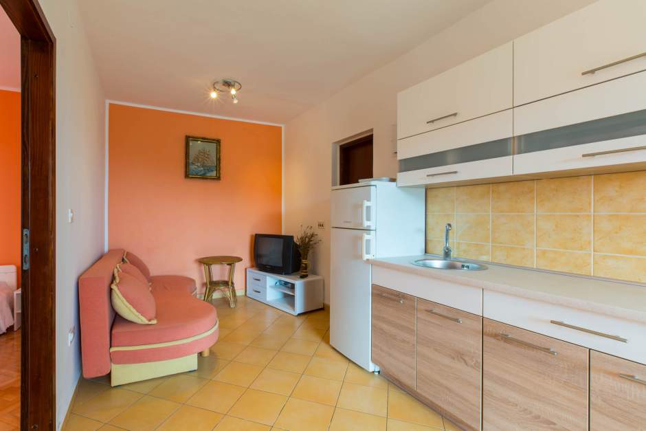 Apartment Lara 2  with terrace for relaxation in Mali Lošinj
