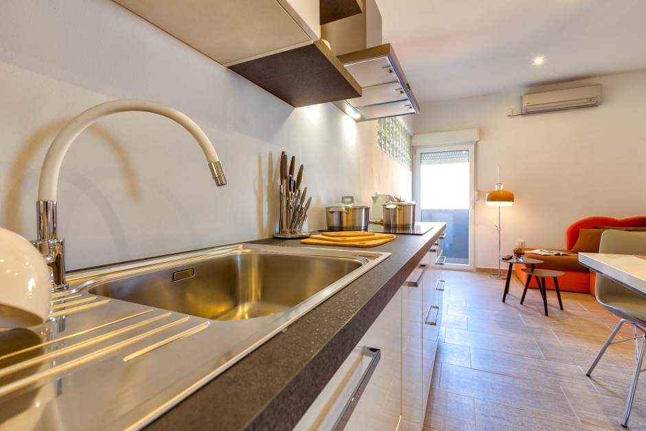 Apartment Adria 1 - Sea view, near the beach, for 3 people, Mali Losinj – 9