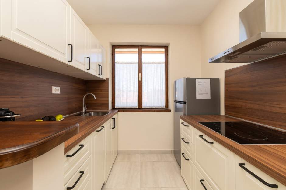 Apartment Lejla 1 Mali Lošinj, two bedroom apartment for 4 persons with romantic terrace and sea vie