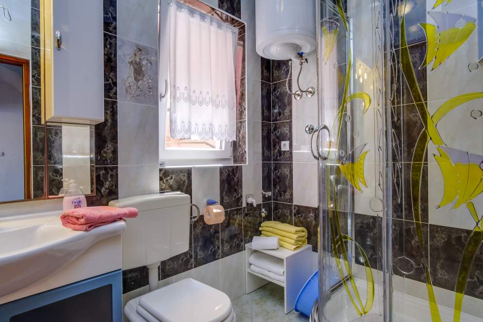 Apartment Lisa 2 - with an attractive view of the harbor and the sea, Mali Lošinj, Croatia.