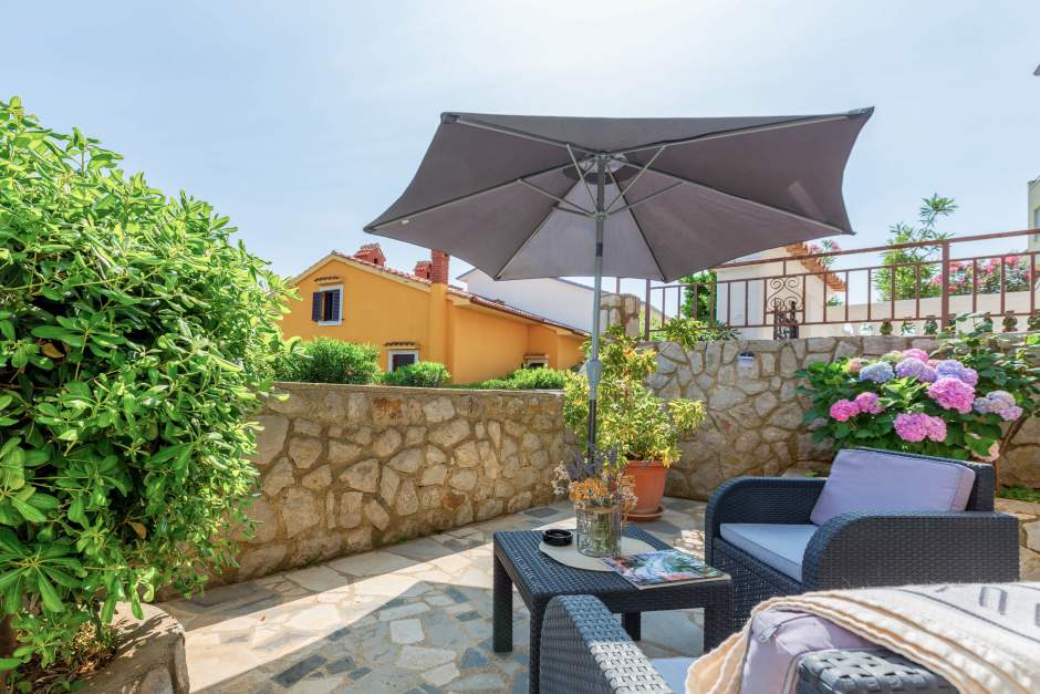 Apartment Adria 2 for 2 people, close to the beach and center, Mali Losinj – 1