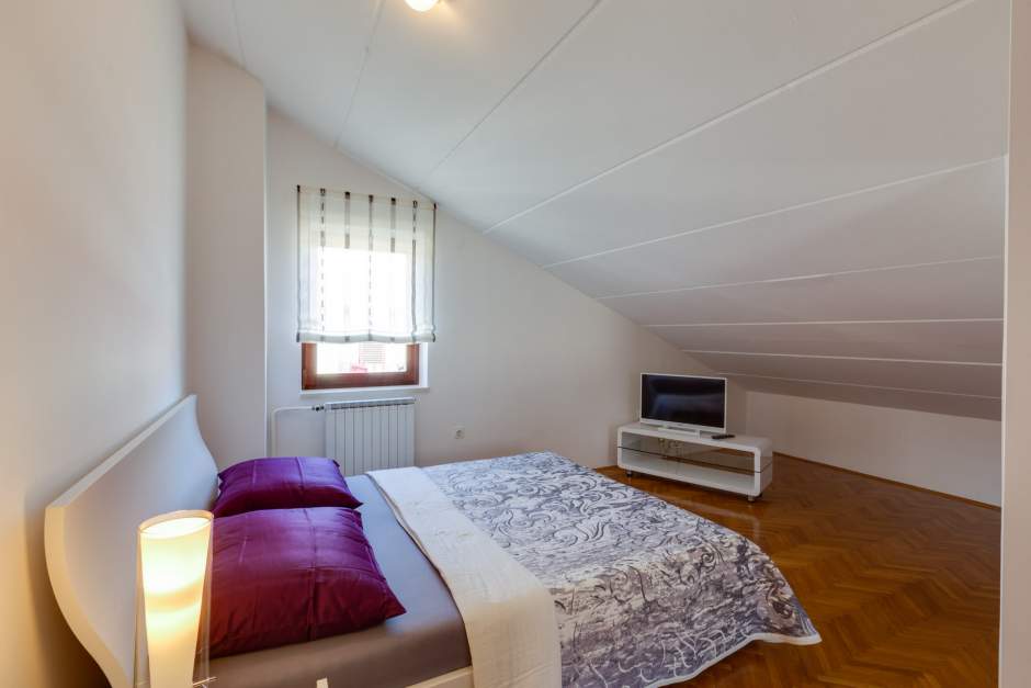 Apartment Milica 2 comfortable accommodation near the sea, Mali Lošinj