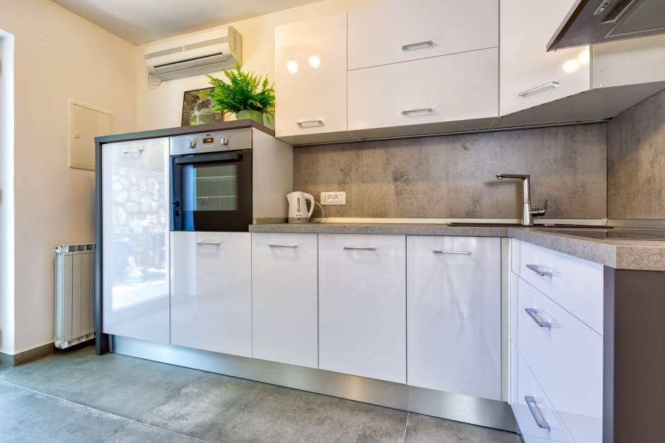 Apartment Milica 3 ideal vacation just a step away from the sea, Mali Lošinj
