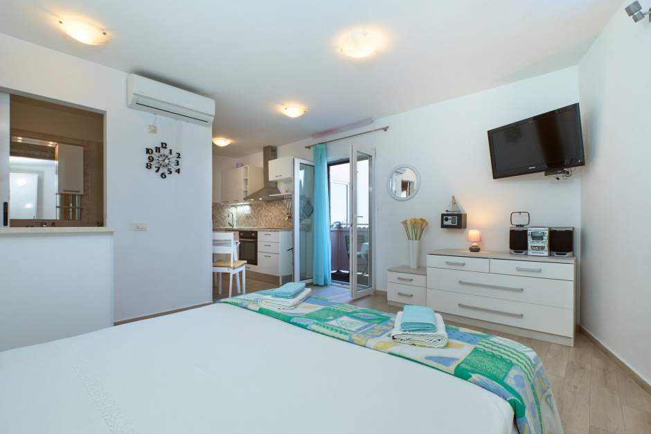 Apartma Sandra 2 balkon s pogledom na morje, Mali Lošinj