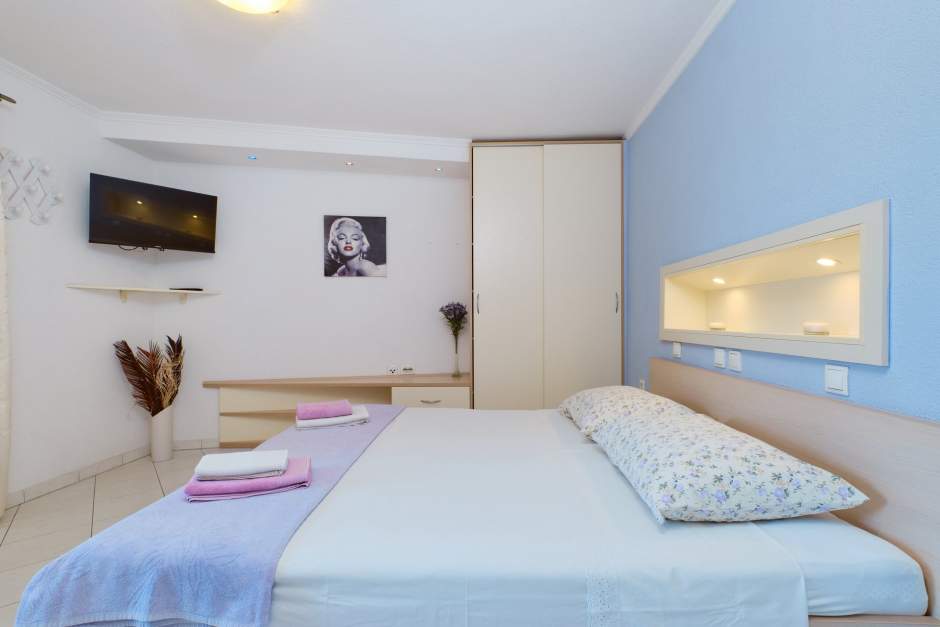Apartment Sandra 1 near Kadin beach, for two people, Mali Lošinj