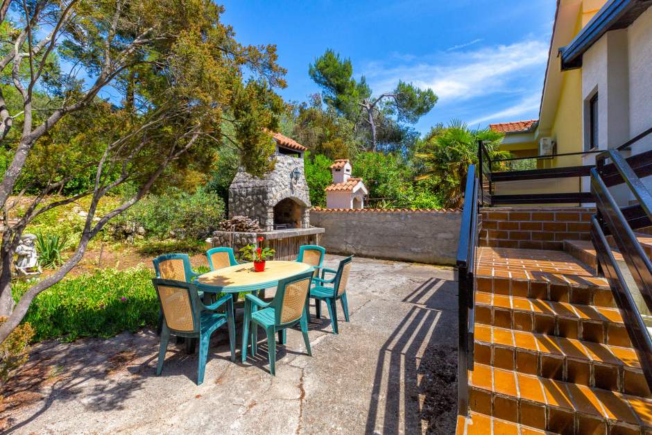 Apartment Sofija 3 a peaceful family retreat in Artatore, Lošinj – 20