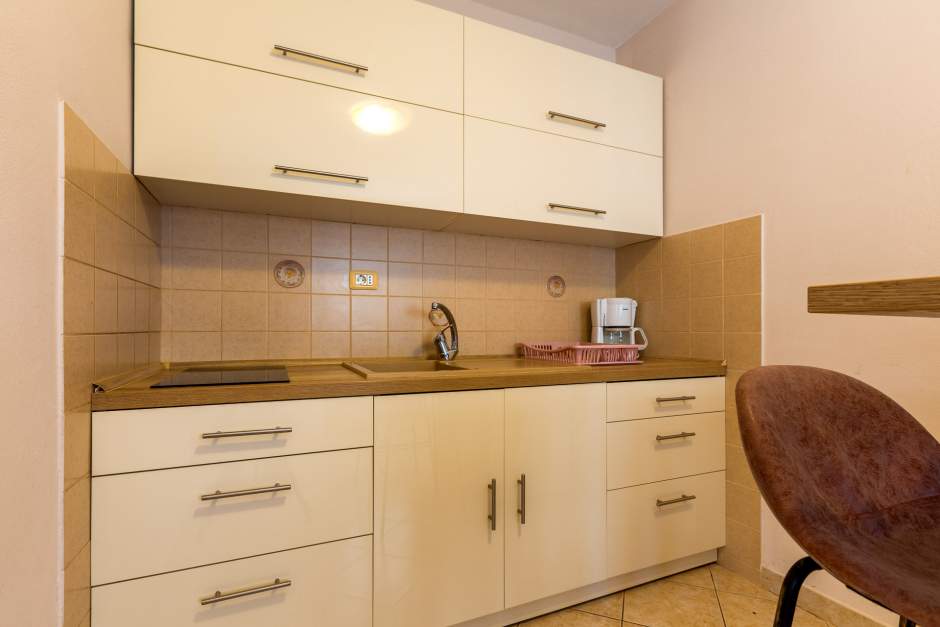 Studio Kristina 2 – Pogled na more, blizu centra Lošinja – 6