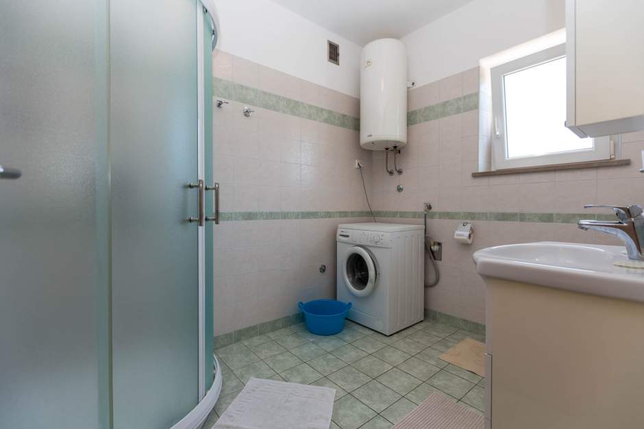 Apartment Anica 2 for 4 people, 260 m to the sea, Mali Lošinj