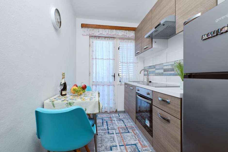 Apartment Diana 1 functional accommodation near the city center Mali Lošinj