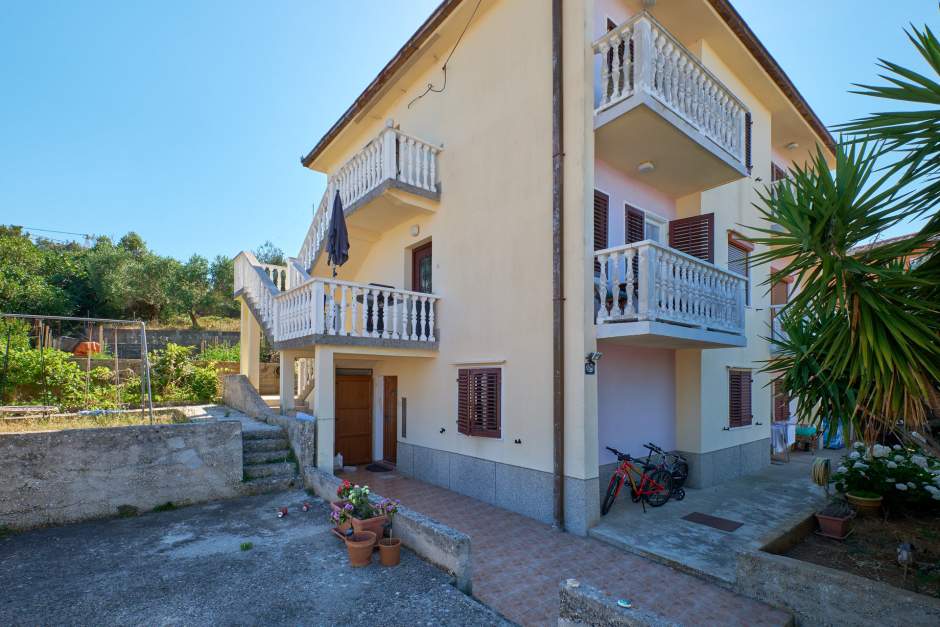 Apartment Diana 1 functional accommodation near the city center Mali Lošinj