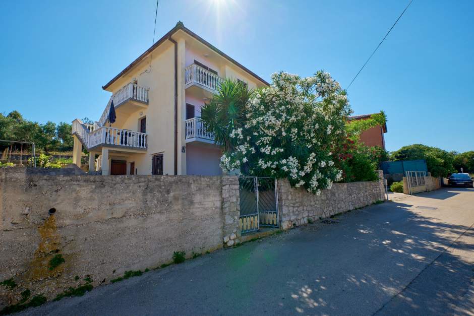 Apartment Diana 1 functional accommodation near the city center Mali Lošinj