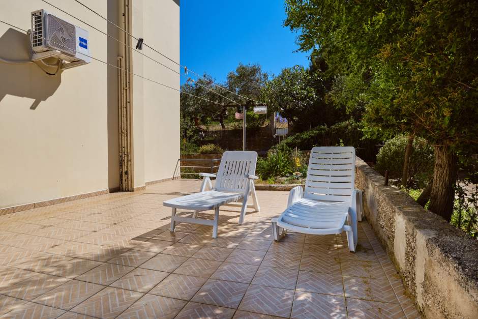 Apartment Diana 2 family accommodation near the city center Mali Lošinj
