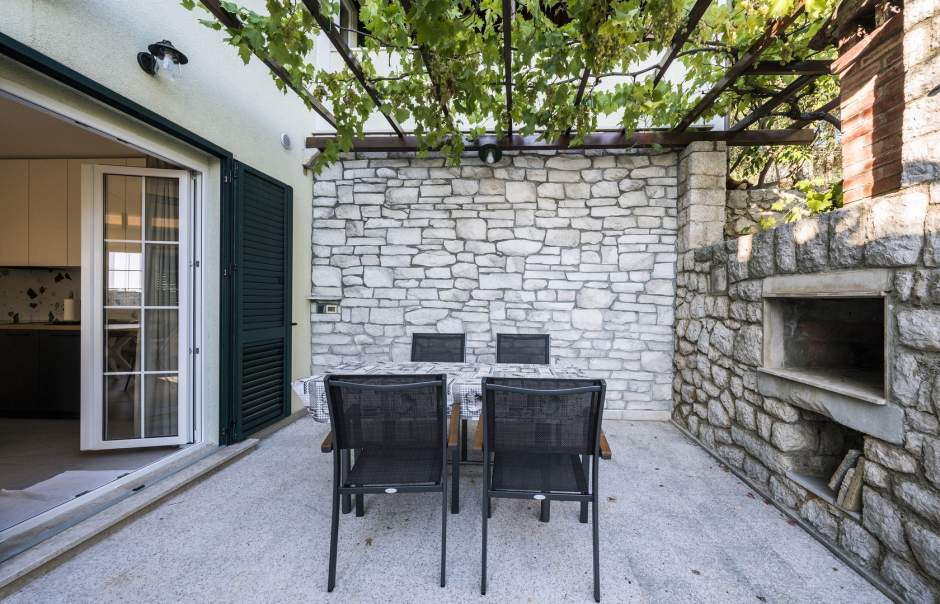 Ferienwohnung Vesna, eine charmante Oase mit Terrasse für zwei, Mali Lošinj