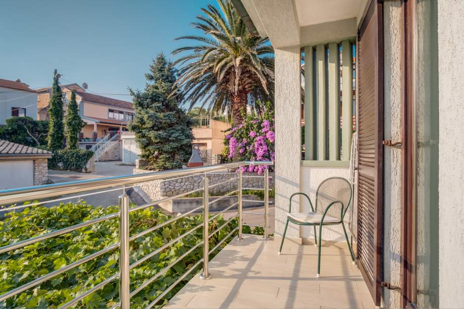 Apartman Saša s terasom – Mali Lošinj (4-6 osoba)