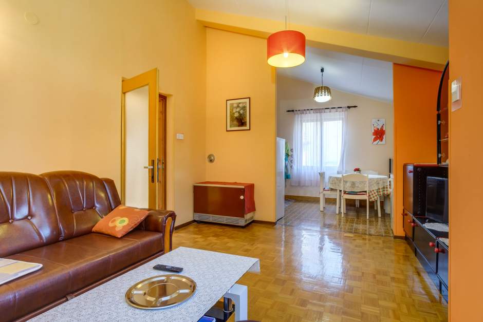 Apartman Saša s terasom – Mali Lošinj (4-6 osoba)