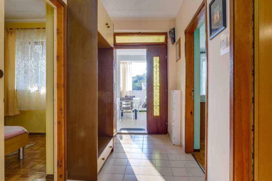 Apartman Saša s terasom – Mali Lošinj (4-6 osoba)