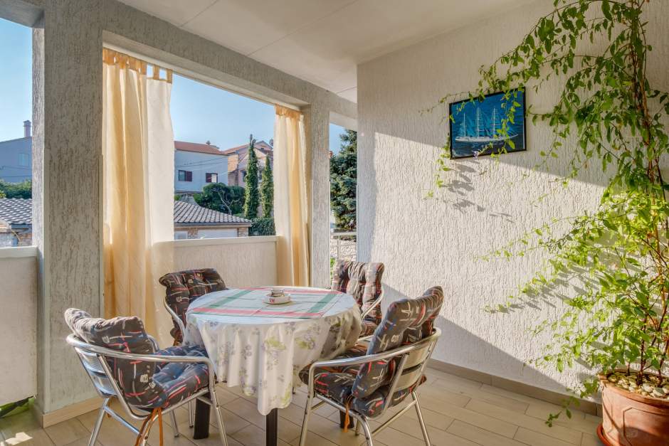 Apartman Saša s terasom – Mali Lošinj (4-6 osoba)