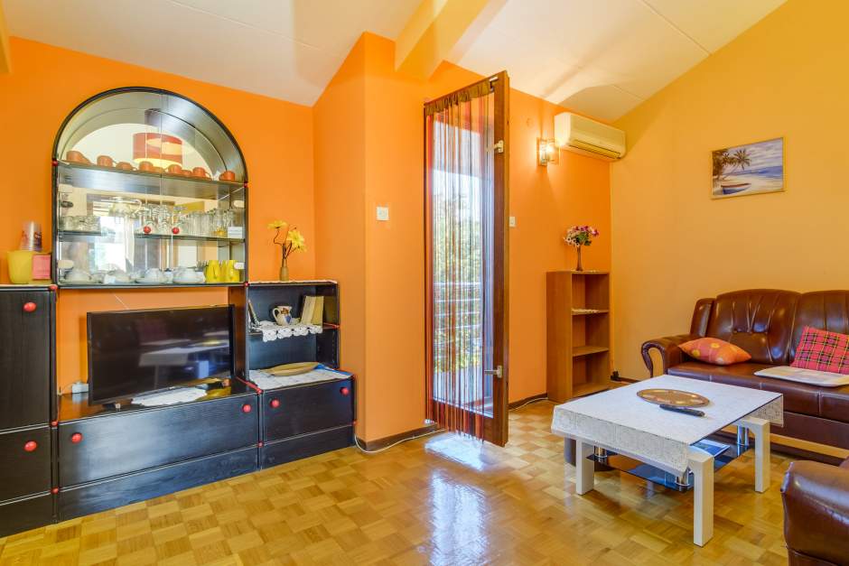 Apartman Saša s terasom – Mali Lošinj (4-6 osoba)