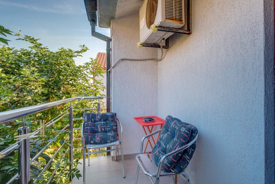 Apartman Saša s terasom – Mali Lošinj (4-6 osoba)