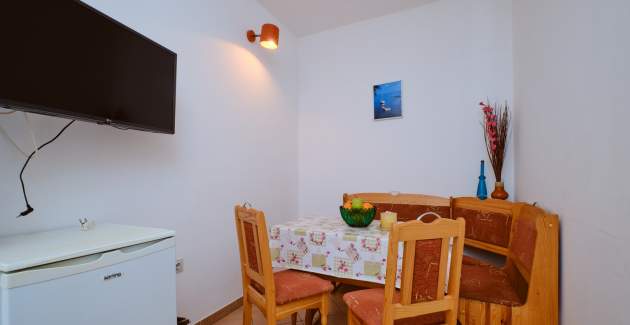 Apartment Guerino 1 - Near beach & center, Mali Losinj