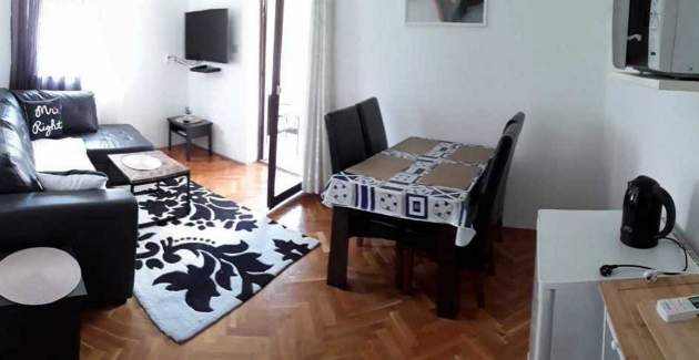 Apartment Karolina 2 - Close to the sea, comfortable accommodation for 2 people, Mali Lošinj