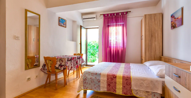 Apartment Karolina 4 - Studio for 2 people, near the beach, Mali Lošinj