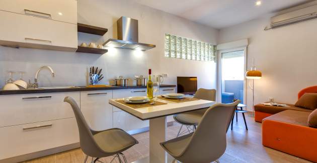 Apartment Adria 1 - Sea view, near the beach, for 3 people, Mali Losinj
