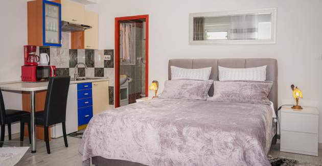 Ferienwohnungen Lisa 1 -  ein elegantes Apartment mit Blick auf den Hafen, Mali Losinj, Kroatien.