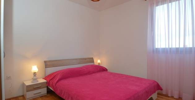 Apartment Marina 1 for 4 people near the beach, Mali Losinj