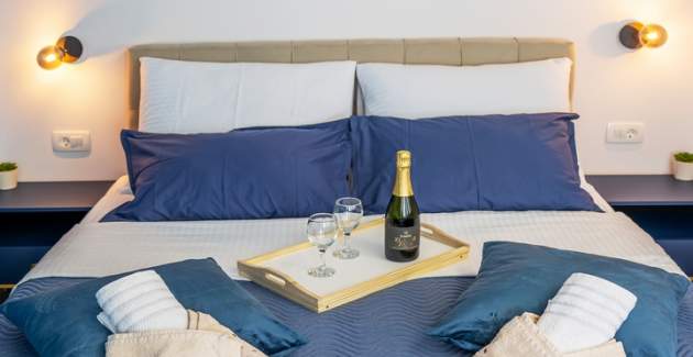 Apartment Nika 1, quiet stay by the sea for couples in Mali Lošinj
