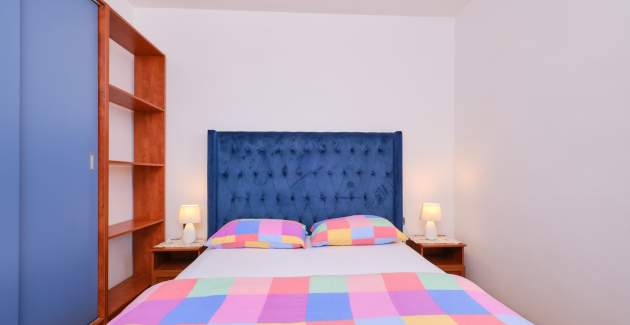 Apartman Orangina 3, pogled na more, 100m od plaže, Mali Lošinj