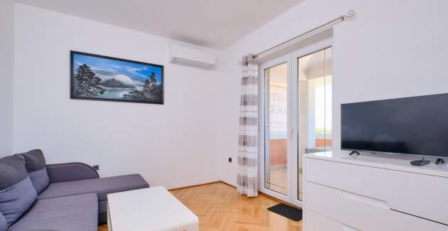 Apartman Orangina 3, pogled na more, 100m od plaže, Mali Lošinj