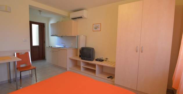 Apartman Oskar 2 - Studio 100m od plaže u Privlaci, Mali Lošinj