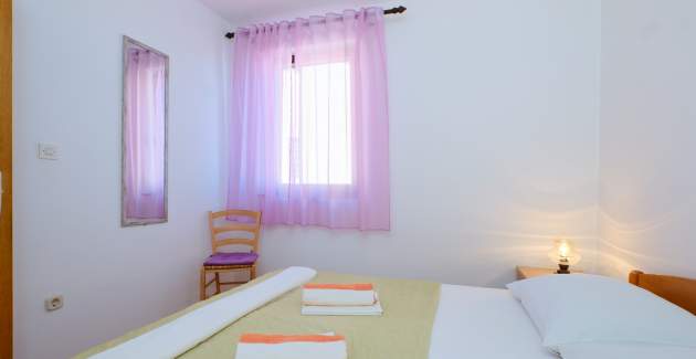 Apartment Prica 1 family accommodation with terrace and barbecue, Mali Lošinj