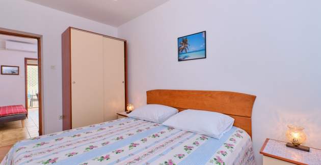 Apartment Rosa 2, quiet accommodation for two people, Mali Lošinj