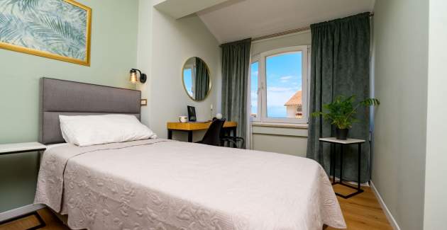 Apartment Ruža 3, Spacious, Luxury Stay with Jacuzzi, Mali Lošinj