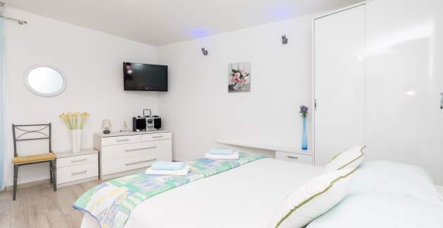Apartment Sandra 2 balcony with sea view, Mali Losinj