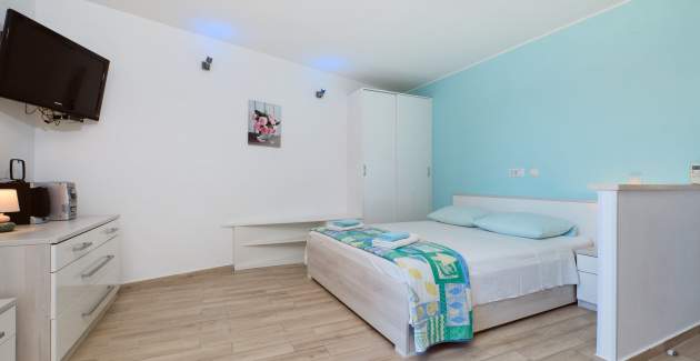 Apartma Sandra 2 balkon s pogledom na morje, Mali Lošinj