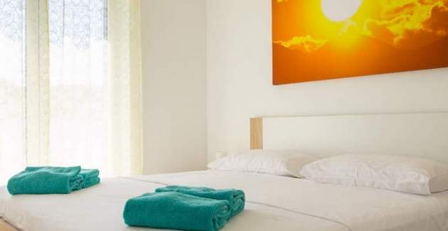 Apartment Sunshine 1 | Mali Losinj, Sleeps 4-5, Cikat Bay