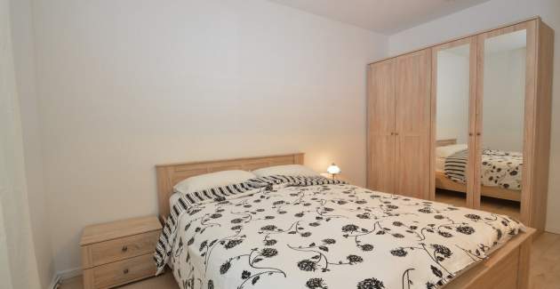 Apartment Ana 1 comfortable vacation near the beach, Mali Lošinj