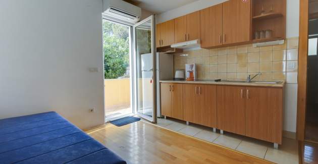 Apartment Bogdan 3 accommodation in the greenery of Artatore, Mali Lošinj