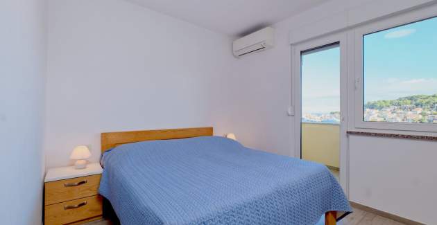 Apartment Natali 3 Sea View | Mali Lošinj, Near Čikat Bay