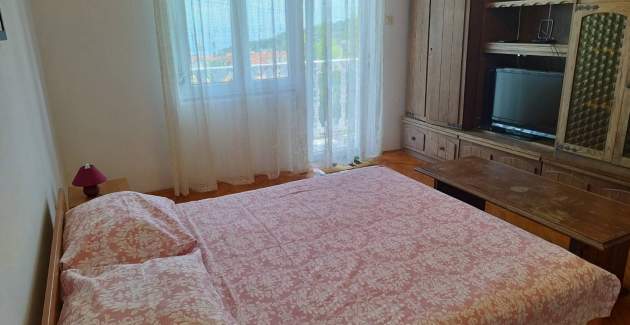 Apartment Diana 2 family accommodation near the city center Mali Lošinj
