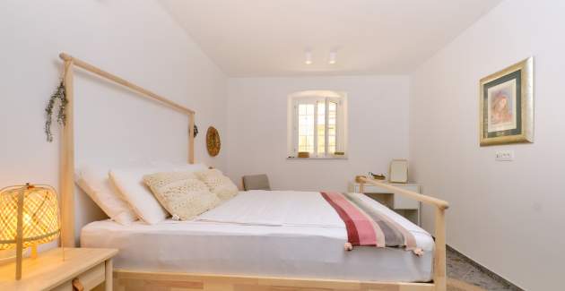 Luxury Haven of Peace, Villa Alba in the Heart of Mali Lošinj for 6