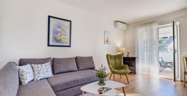 Apartment Blanka 1 vacation in a quiet location for 3 people Mali Lošinj