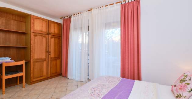 Apartment Limone 1 for 4 people in a quiet environment, Mali Lošinj